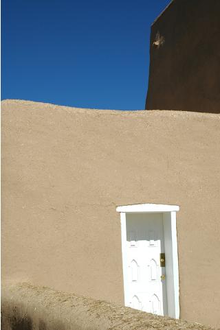 Ea09266churchdoor72
